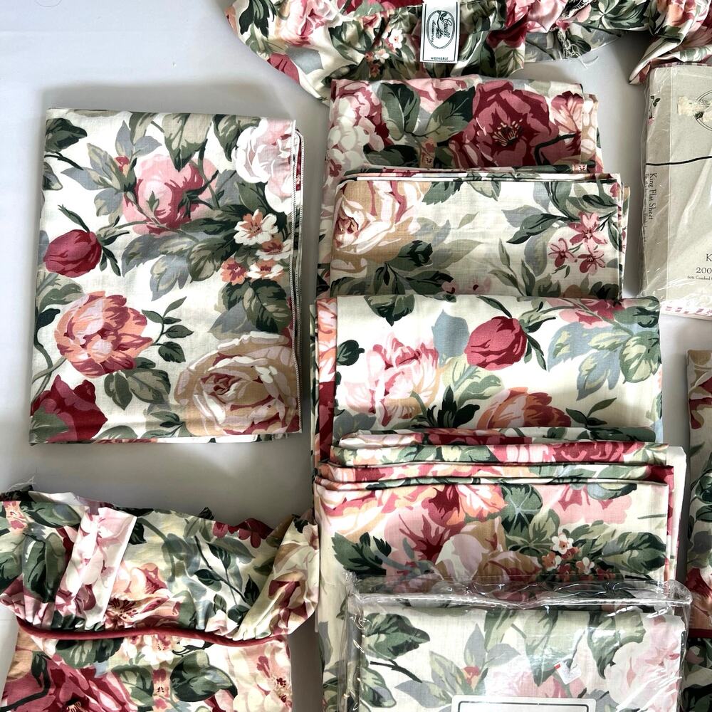 Croscill Arbor Rose complete bedding pillows and curtain set - Picture 14 of 16